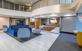 Holiday Inn Express & Suites Lathrop By Ihg